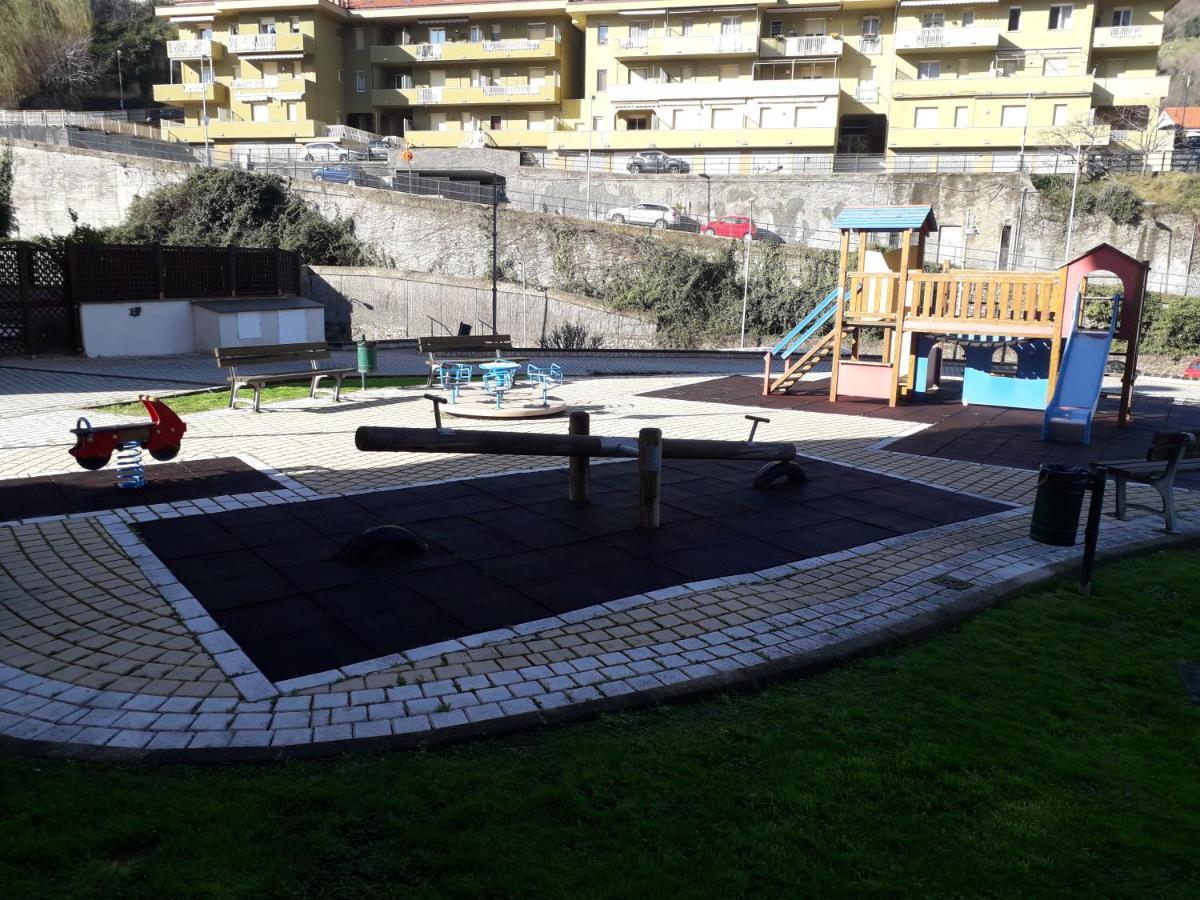 Appartamento Ristrutturato Con Terrazzo วาราซเซ ภายนอก รูปภาพ
